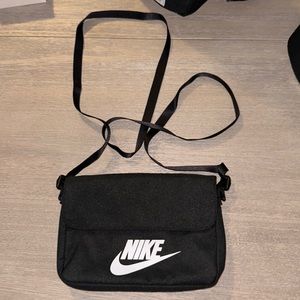 EUC Nike Futura Crossbody